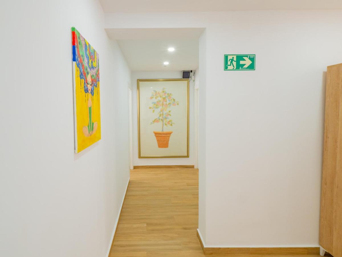 Cubo'S Hostal William'S Sunny 5 With Breakfast トレ・デ・ベナガルボン エクステリア 写真